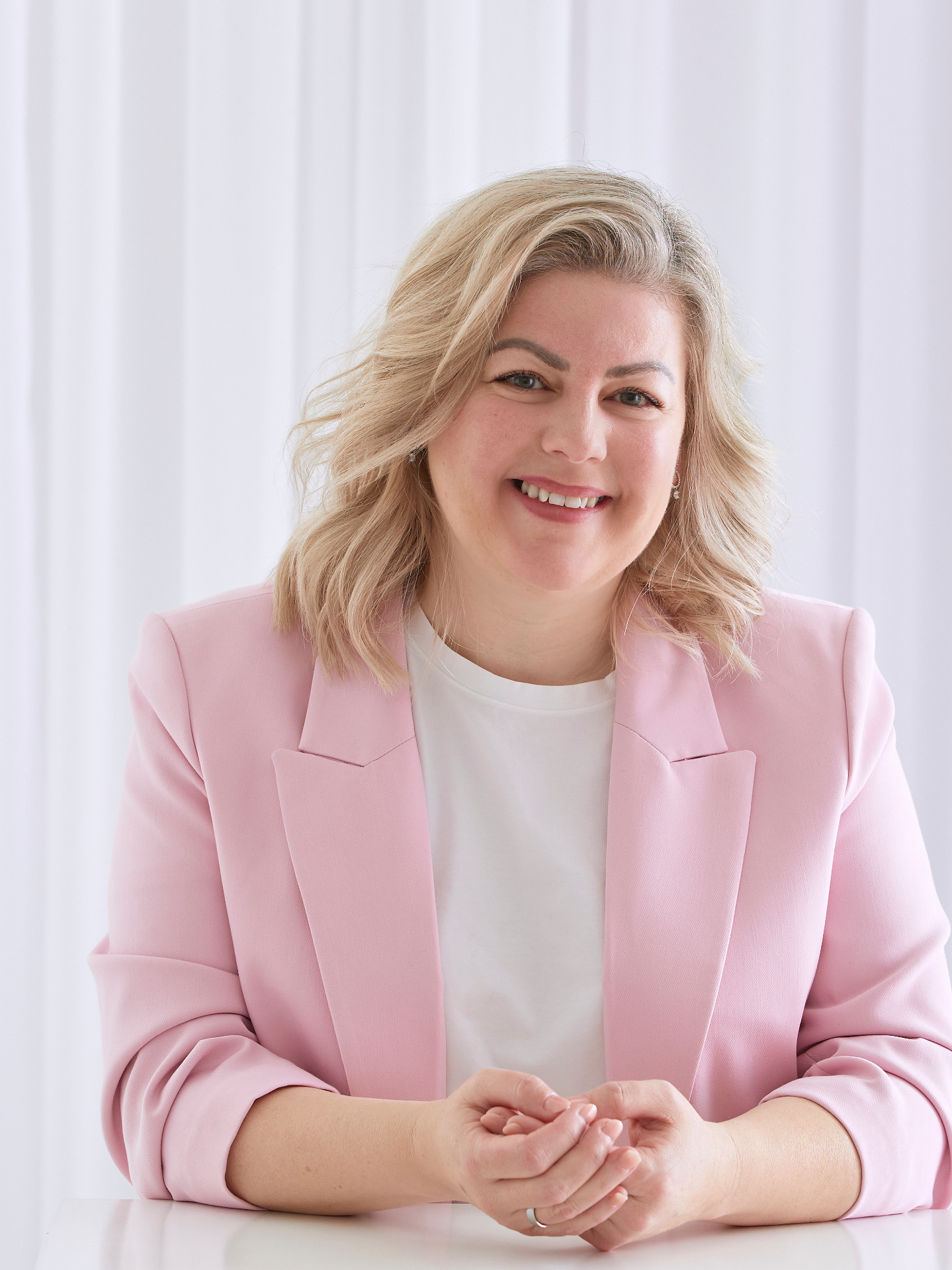 Iris Lichtenberger, Gründerin der HOLFINITY Akademie